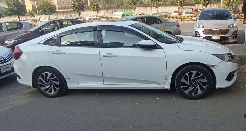 Honda Civic 2016 5