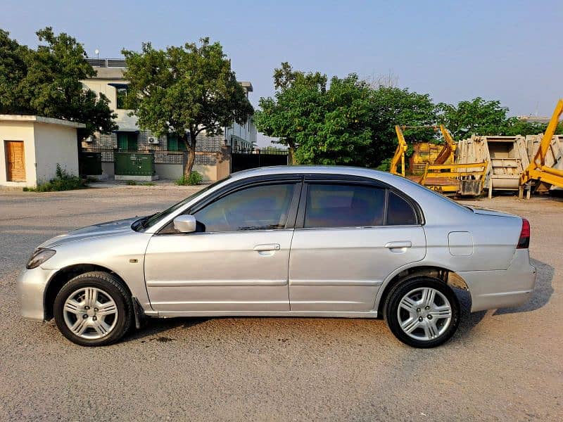 Honda Civic EXi 2004 1