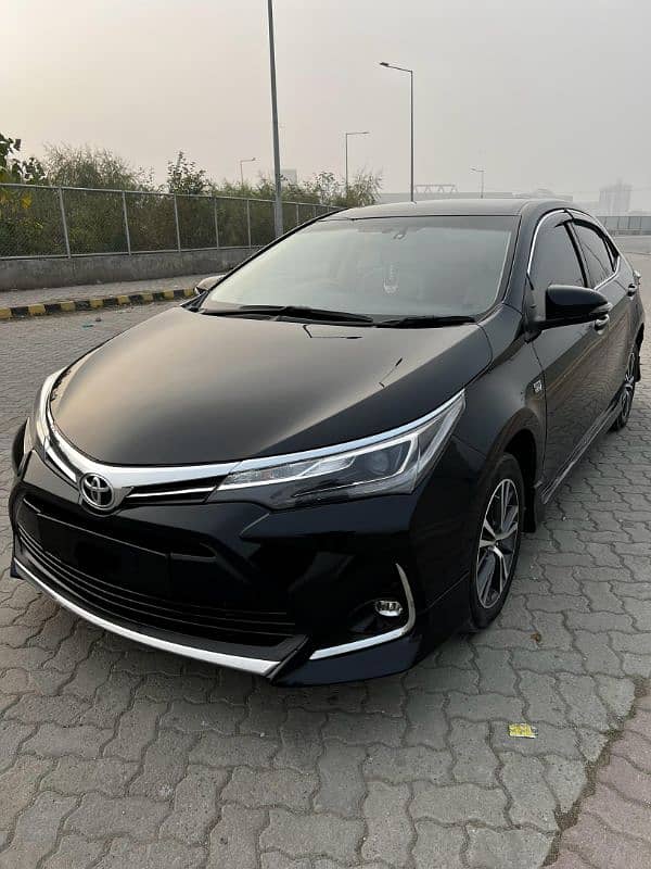 Toyota Altis Grande X  2021 1