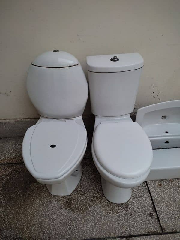 Toilet Commodes 0