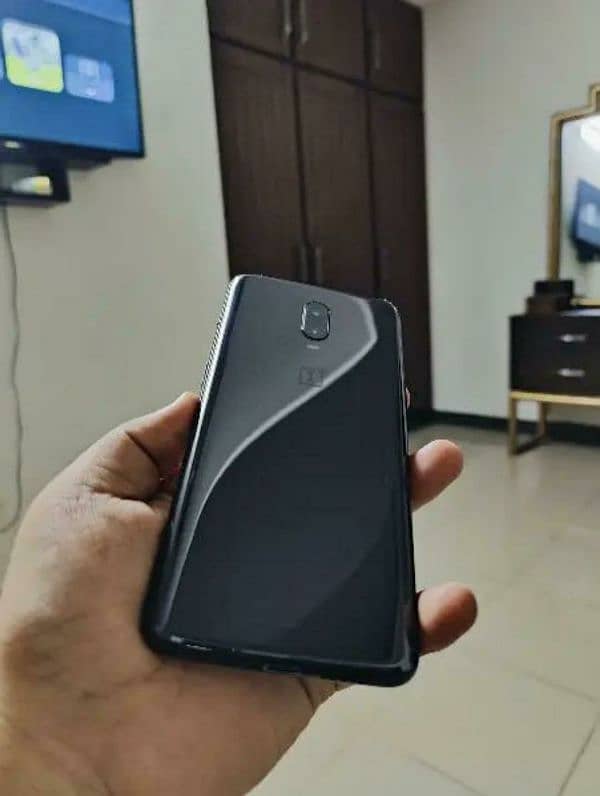 OnePlus 6T 8/128 0