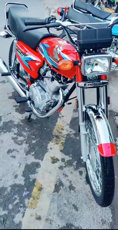 Honda 125 Red 2024 Unregistered 2