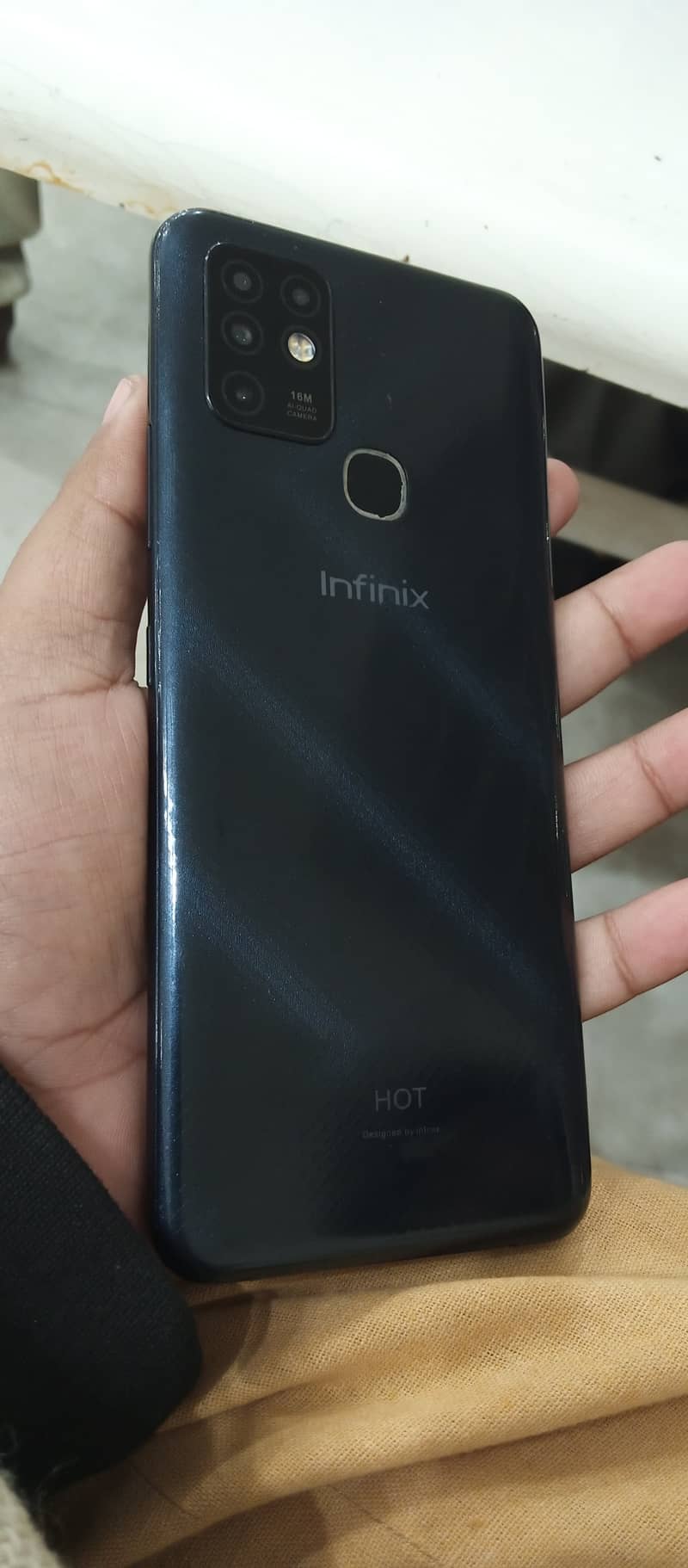 Infinix Hot 10 4/64 Screen Thori Damage Hai Baqi Chal Sahi Raha Hai 3