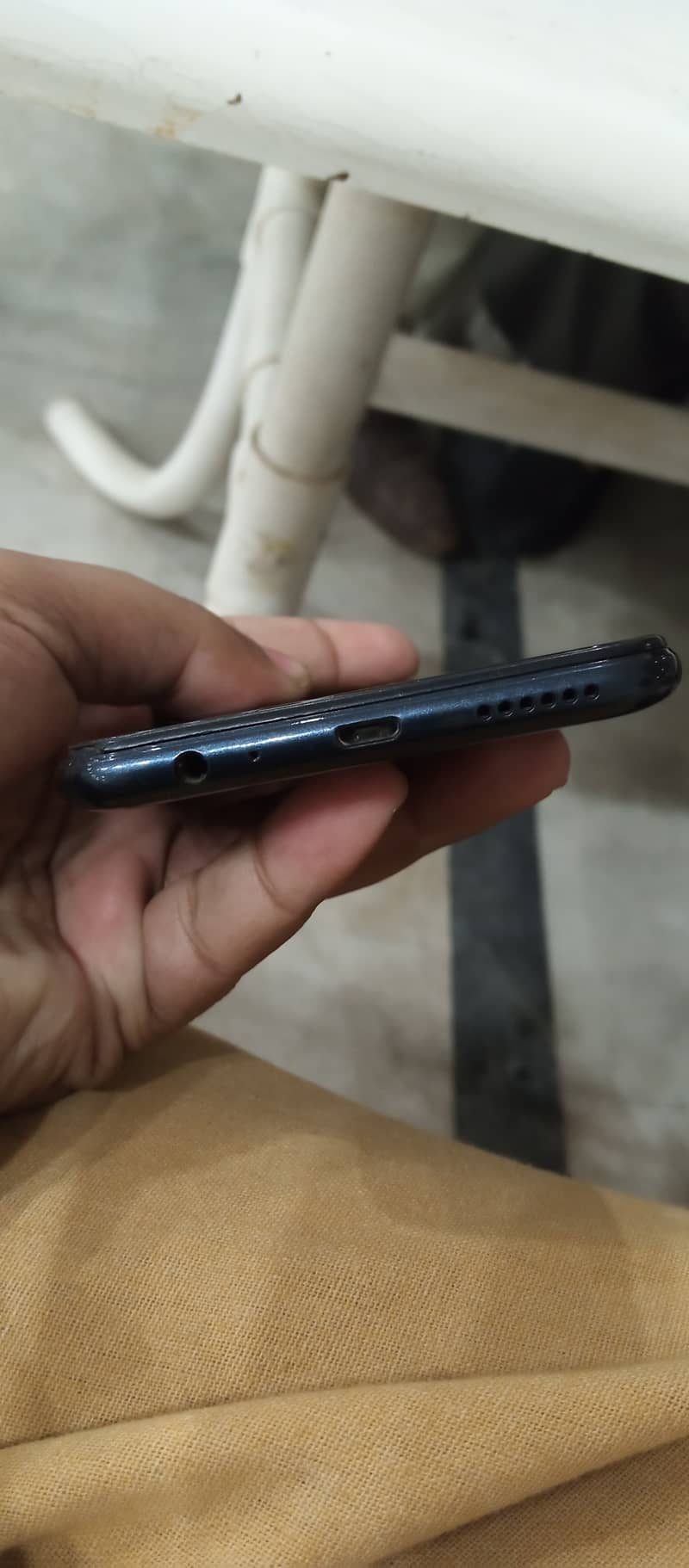 Infinix Hot 10 4/64 Screen Thori Damage Hai Baqi Chal Sahi Raha Hai 6