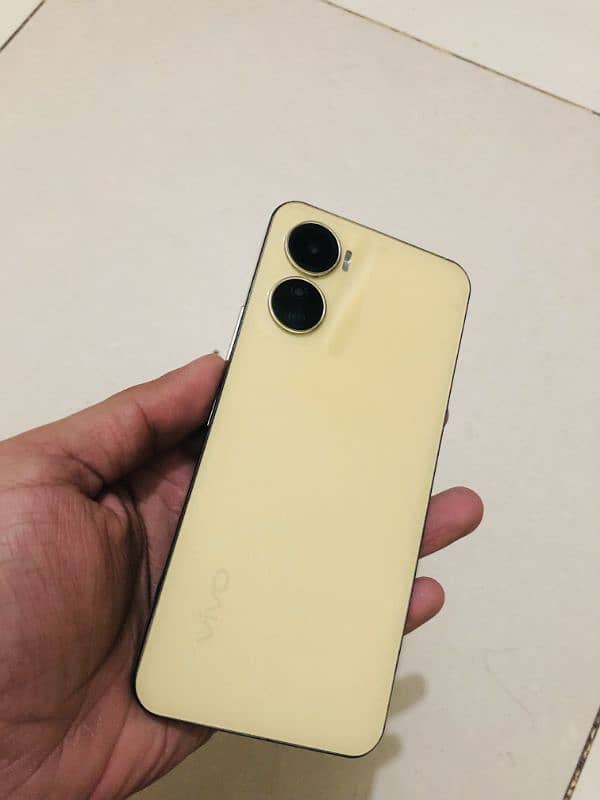 vivo y 16 (8/256) 2019 6