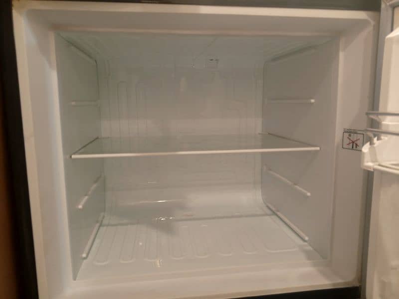 Fridge For sale. . . 2