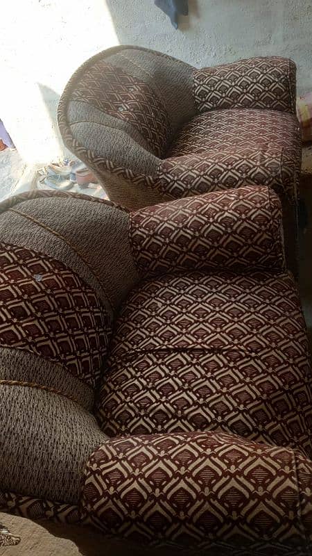 Sofa set 5 Seater. . 0