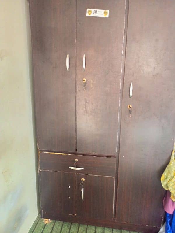 2 DOORS WARDROBE 4