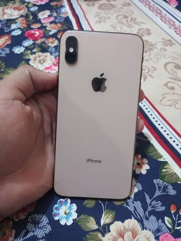 iPhone XS MAX 4