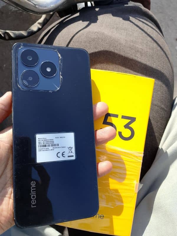 REALME C53 6 128 WITH BOX AND CHARGER 0