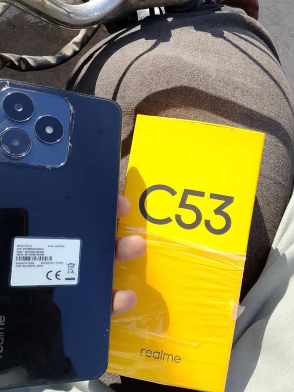 REALME C53 6 128 WITH BOX AND CHARGER 4