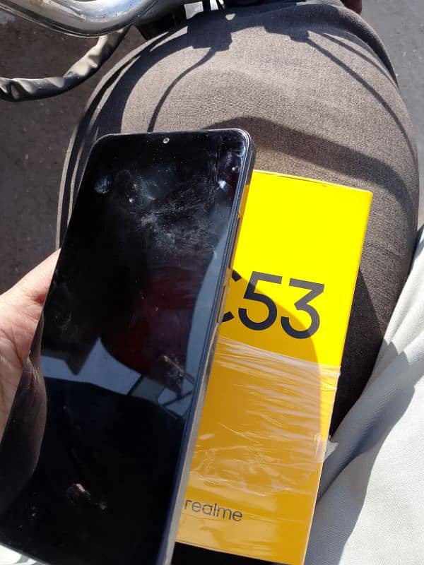 REALME C53 6 128 WITH BOX AND CHARGER 5