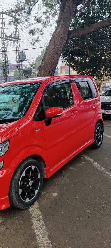 Suzuki Wagon R 2017 3