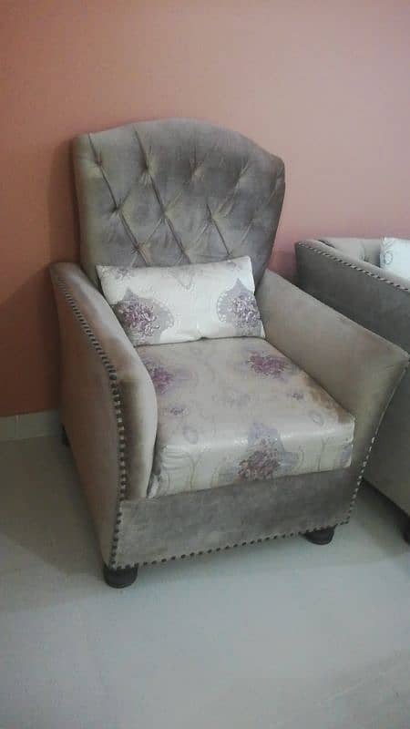 7 seater Sofa set 10/10 condition 2