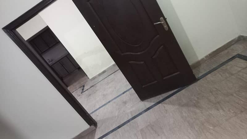 1 BED GOOD EXCELLENT IDEAL CONDITION IDEAL FLAT FOR RENT IN SECTER C BAHRIA TOWN LAHORE 8