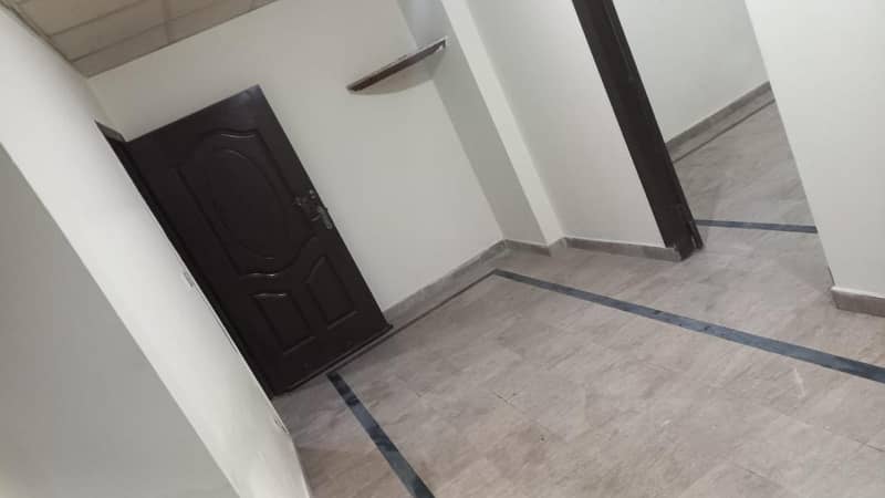 1 BED GOOD EXCELLENT IDEAL CONDITION IDEAL FLAT FOR RENT IN SECTER C BAHRIA TOWN LAHORE 15