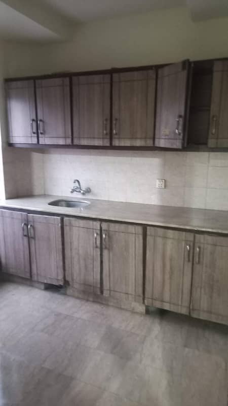 1 BED GOOD EXCELLENT IDEAL CONDITION IDEAL FLAT FOR RENT IN SECTER C BAHRIA TOWN LAHORE 17