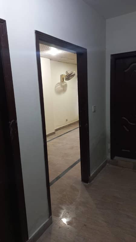 1 BED GOOD EXCELLENT IDEAL CONDITION IDEAL FLAT FOR RENT IN SECTER C BAHRIA TOWN LAHORE 22