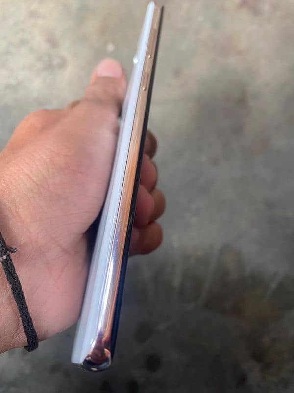 Samsung Galaxy S10 plus 8/128 phn num 03209493949 2