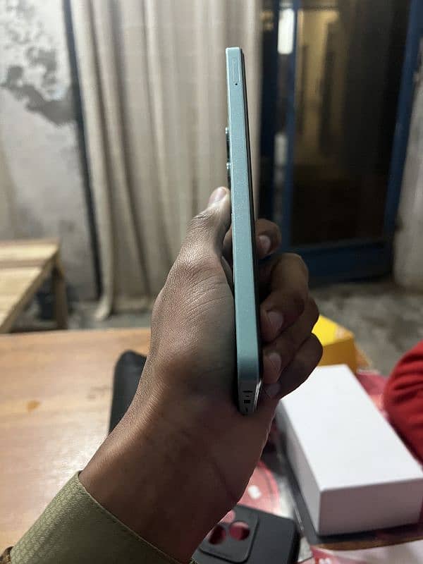 realme c51 4gb 64gb 1