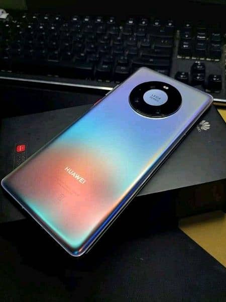 Huawei mate 40 pro 8GB RAM 256 GB memory 1