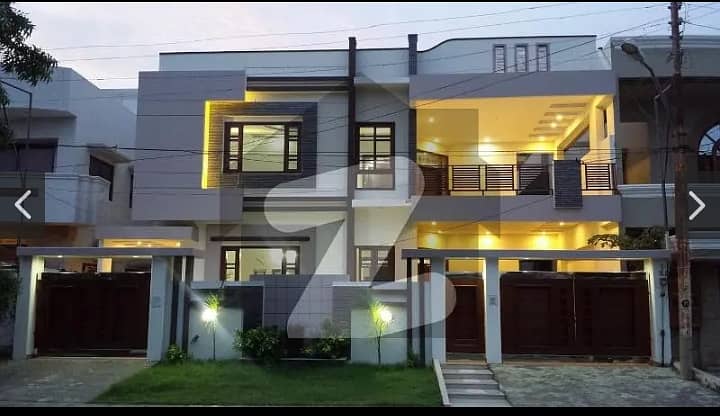 240 Yards Double Story Bungalow For Sale - Gulshan-e-Iqbal, Block 1 Prime Location: Located in the popular Block 1 of Gulshan-e-Iqbal 6