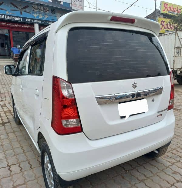 Suzuki Wagon R 2019 1