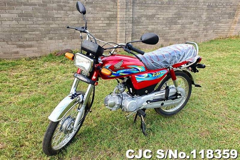 HONDA CD 70 2024 LIKE NEW CONDITION 1ST ONWER AND GENUINE CONDITION 2