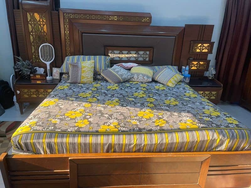 Complete bedroom furniture for sale 2