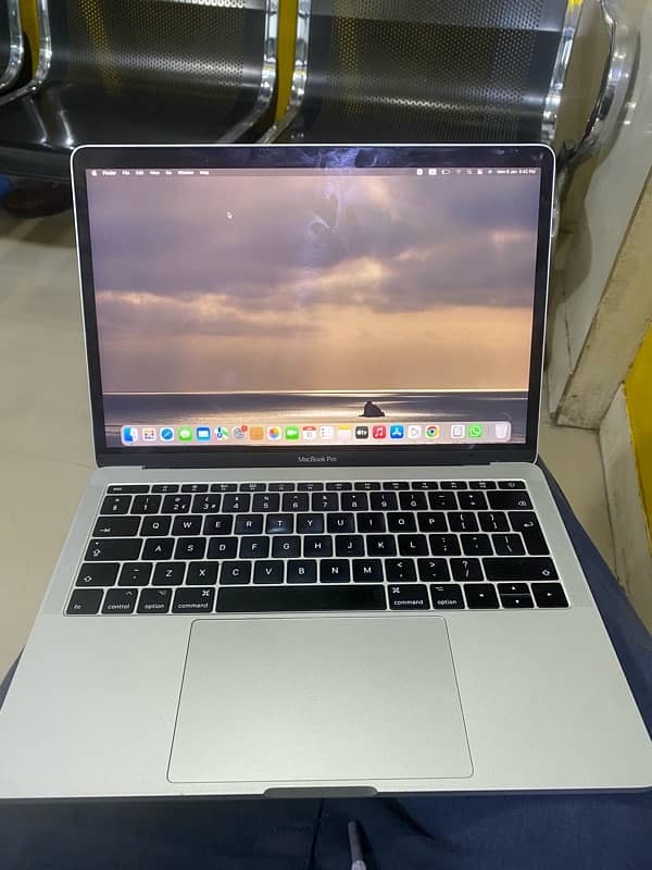 macbook pro 2017 0