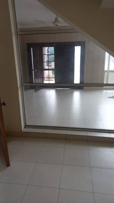 8 MARLA LIKE A NEW EXCELLENT CONDITION IDEAL LOCATION FULL HOUSE FOR RENT IN SAFARI VILLAS BAHRIA TOWN LAHORE 11