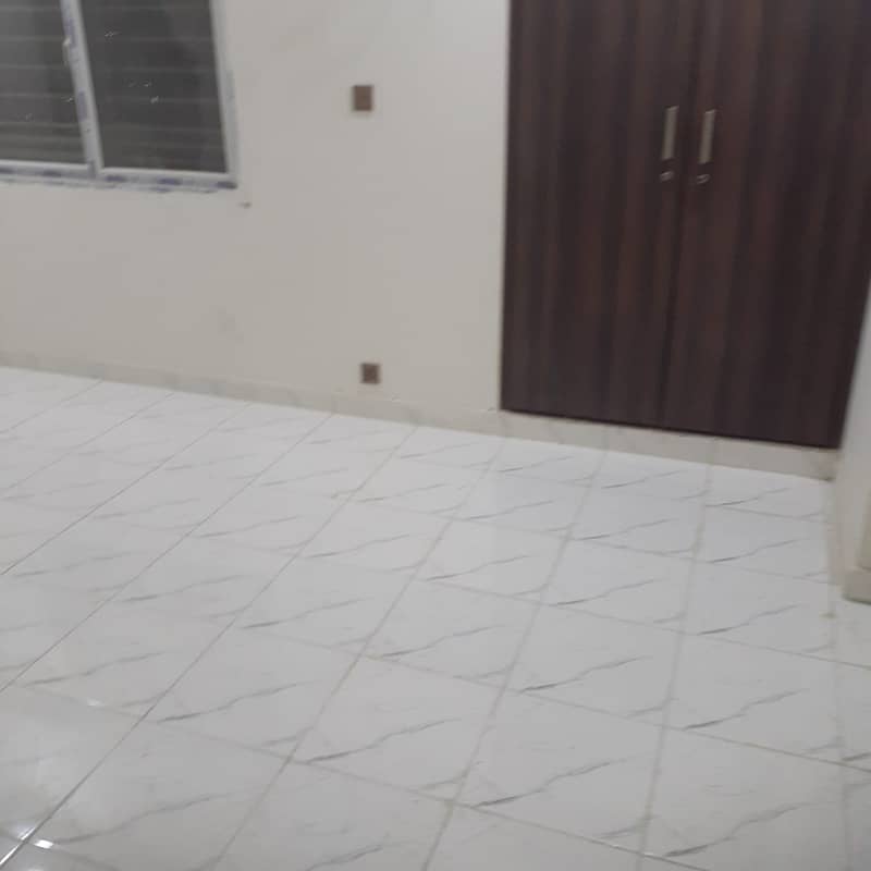 4 BED DD FLAT FOR RENT IN GULSHAN-E-IQBAL 13 D 3 4