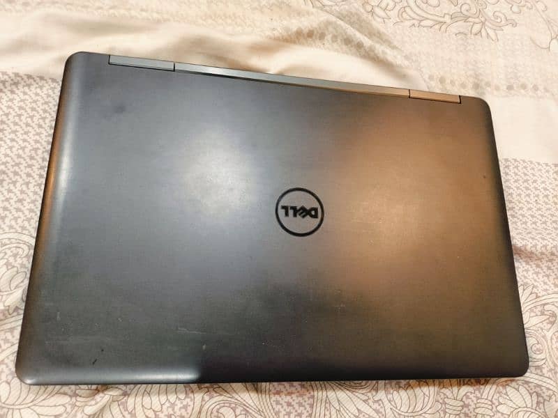 Dell Latitude E5540 6