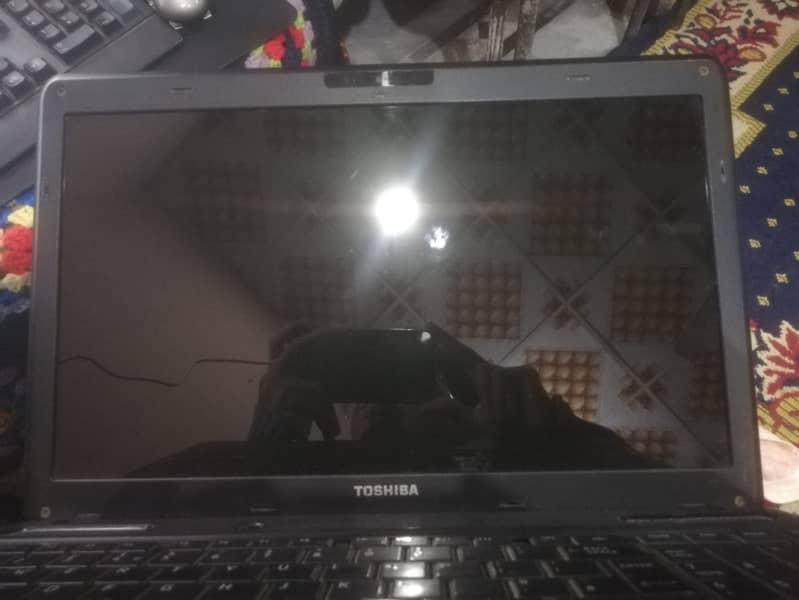 Working Laptop 10/6 Condition with good specification and Battery 0