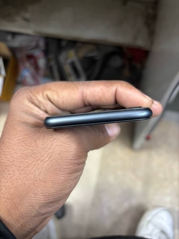 iphone 8 used 5