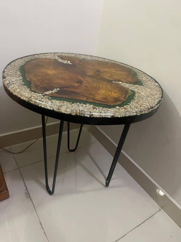 Handmade resin table 16