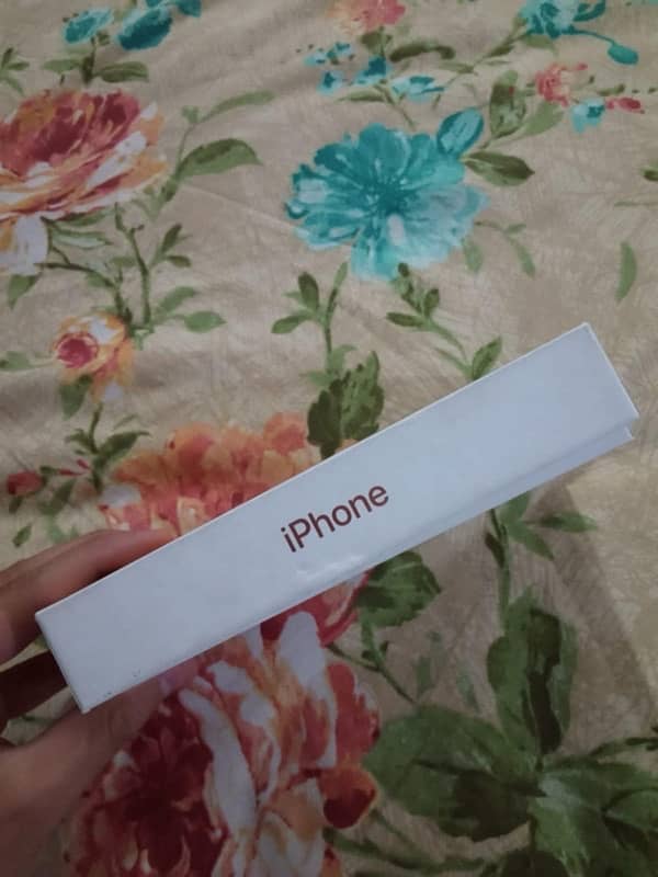 Iphone Xr with box 3