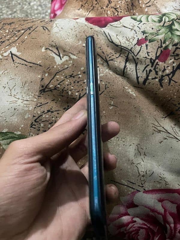 oppo A9 8 128gb 10 by 10 condition saf mobile hai 2