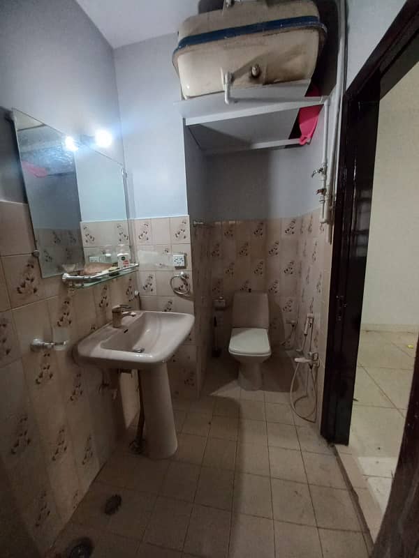 3 BED DD FLAT FOR RENT IN GULSHAN-E-IQBAL BLOCK 13 A (HASSAN SQAURE) 8