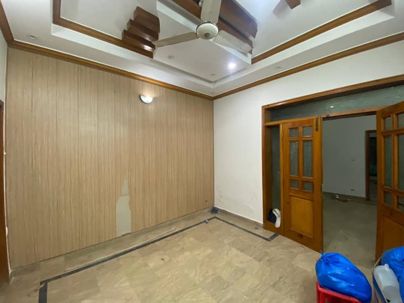 Beautiful Spacious 4 Bed Full House For Rent Ali View Garden Phase 3 Near Bhatta Chowk 5