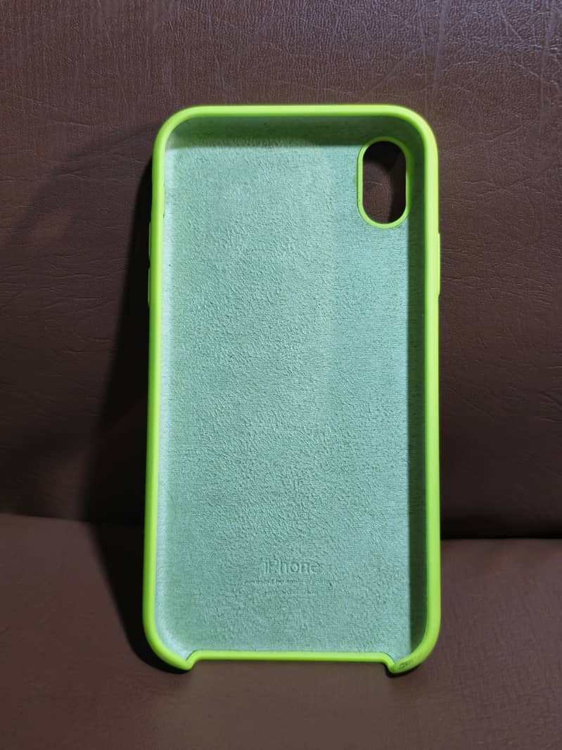 iPhone XR Covers 12