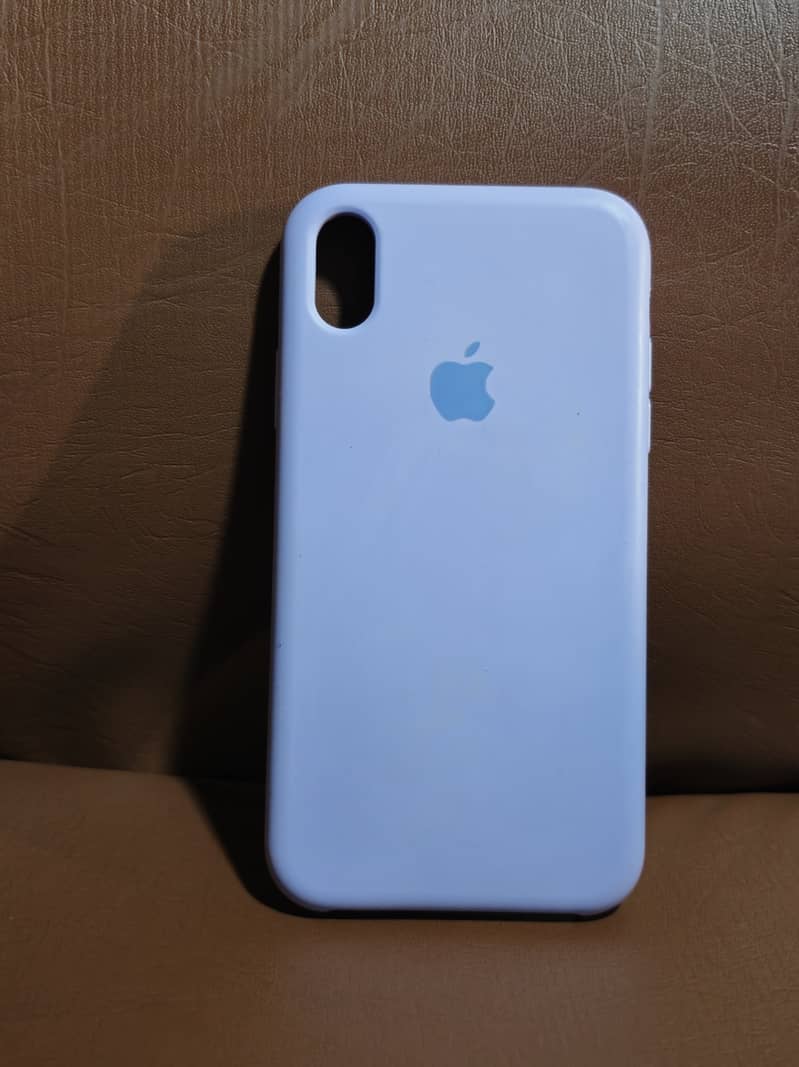 iPhone XR Covers 13