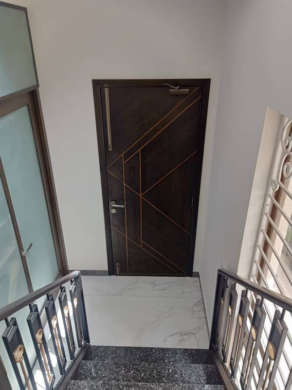 1 Kanal Brand New Upper Portion Available For Rent In DHA Phase 6 Super Hot Location 4