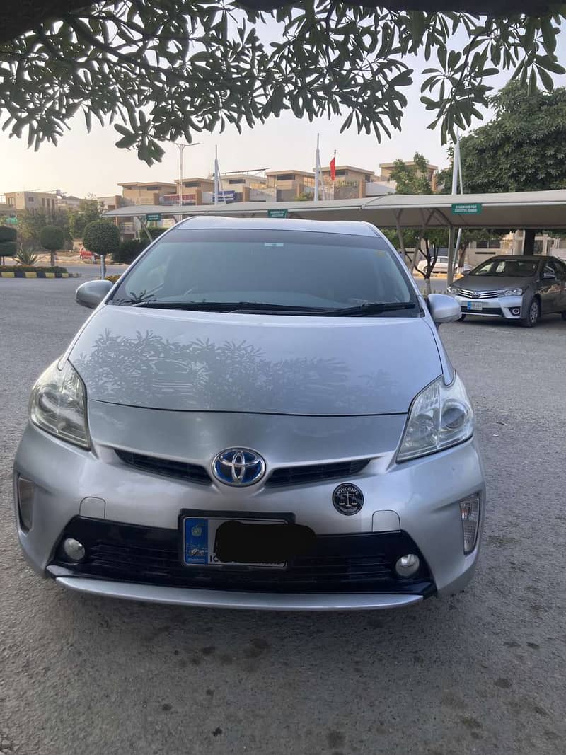 Toyota Prius 2012 1