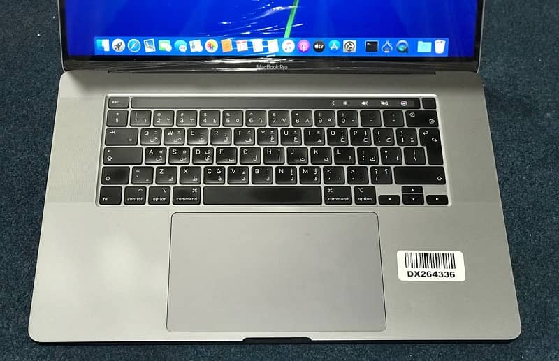 Apple MacBook Pro 2019 ( 16 inch Display ) 1