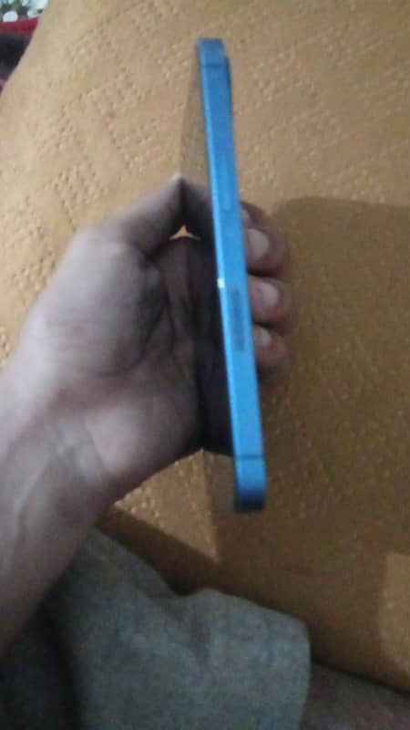 iphone 13.10/10 condition total geniune water pack 0