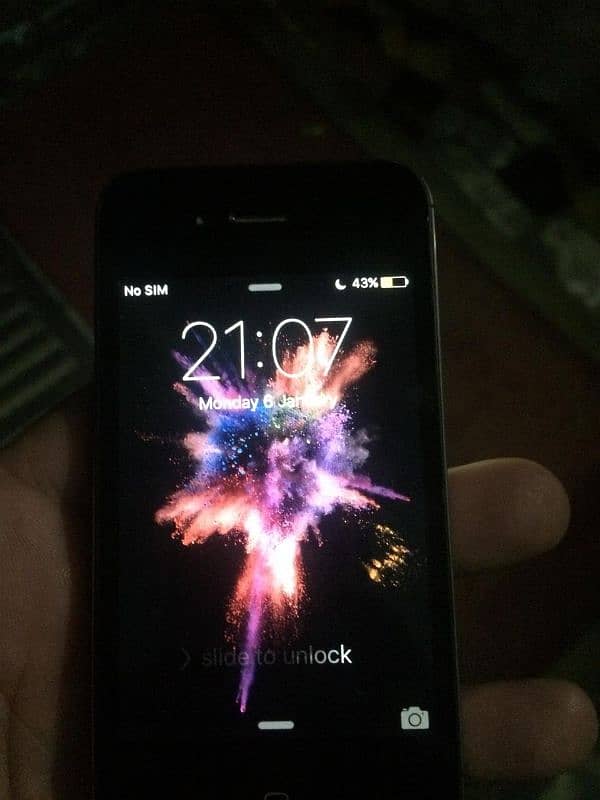 iphone 4 32gb non pta 2000 fix price exchange possible 03254675868 wts 6