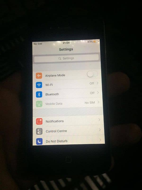 iphone 4 32gb non pta 2000 fix price exchange possible 03254675868 wts 7