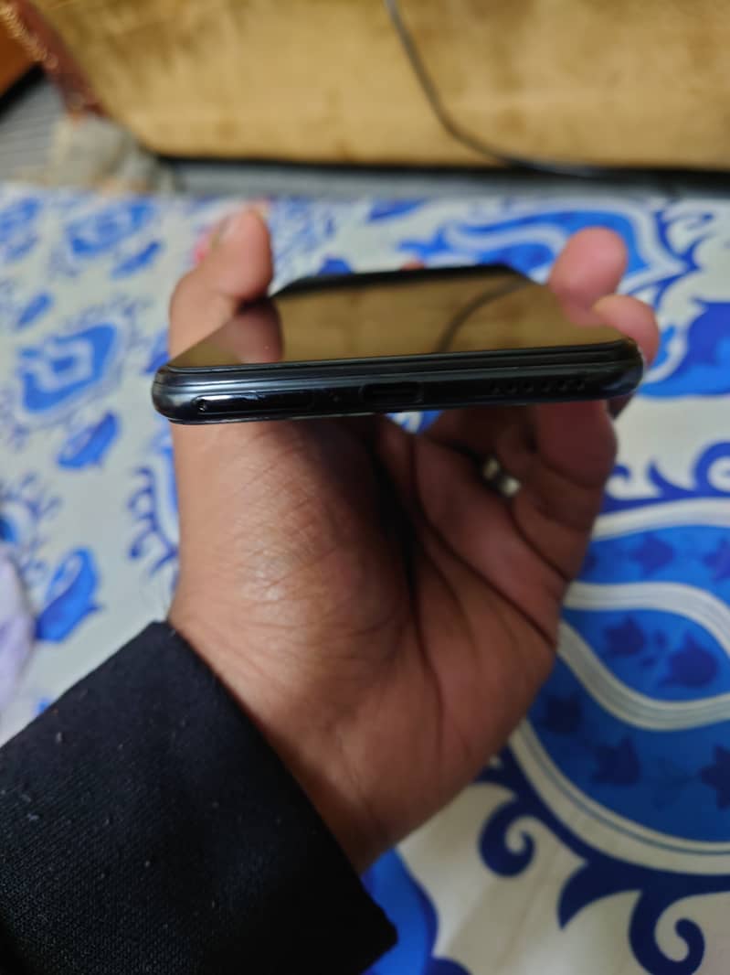 Xiaomi Mi 11 4