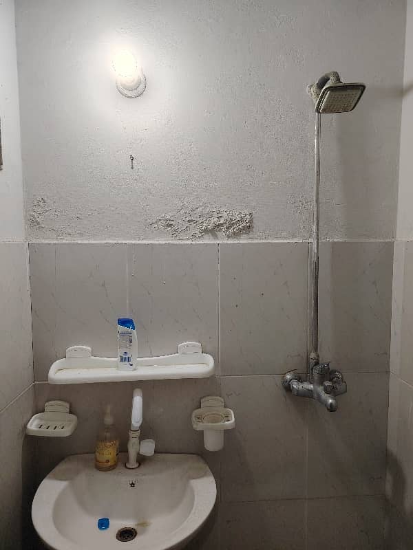 Studio Non Furnished Flat For Rent 3